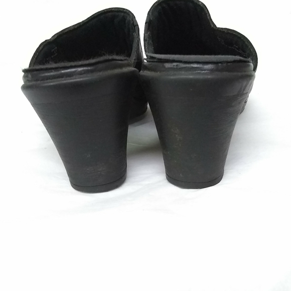 CLARKS Womens Shoes Black Slip-On 3" Heels Mules Clogs Size 8M - Picture 7 of 9
